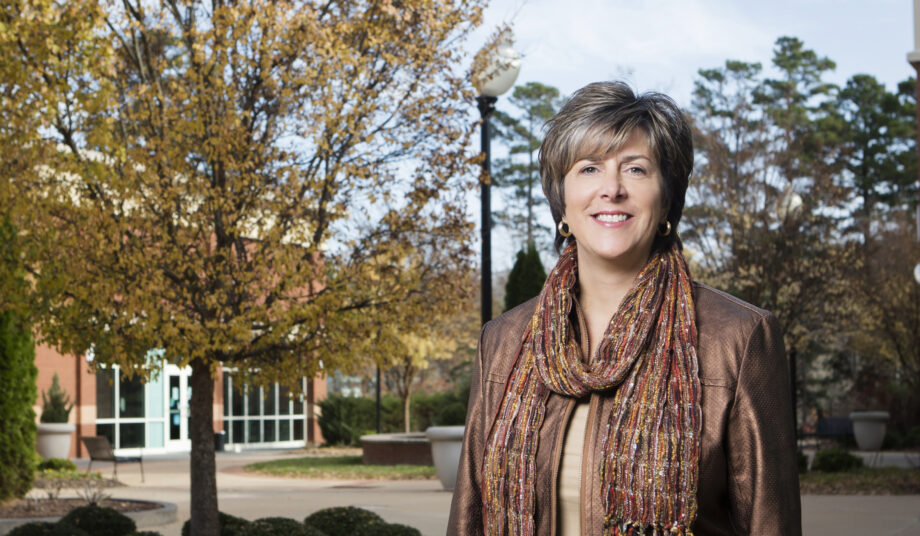 0010__JE_3571 Sandy Newell